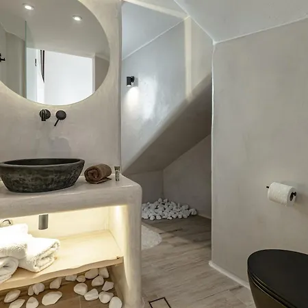 Naxian Spirit * Naxos City