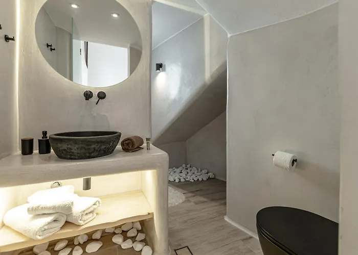 Naxian Spirit * Naxos City